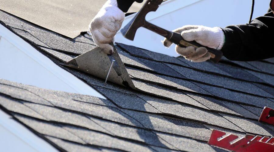 Professional New roof installation in Como, TX